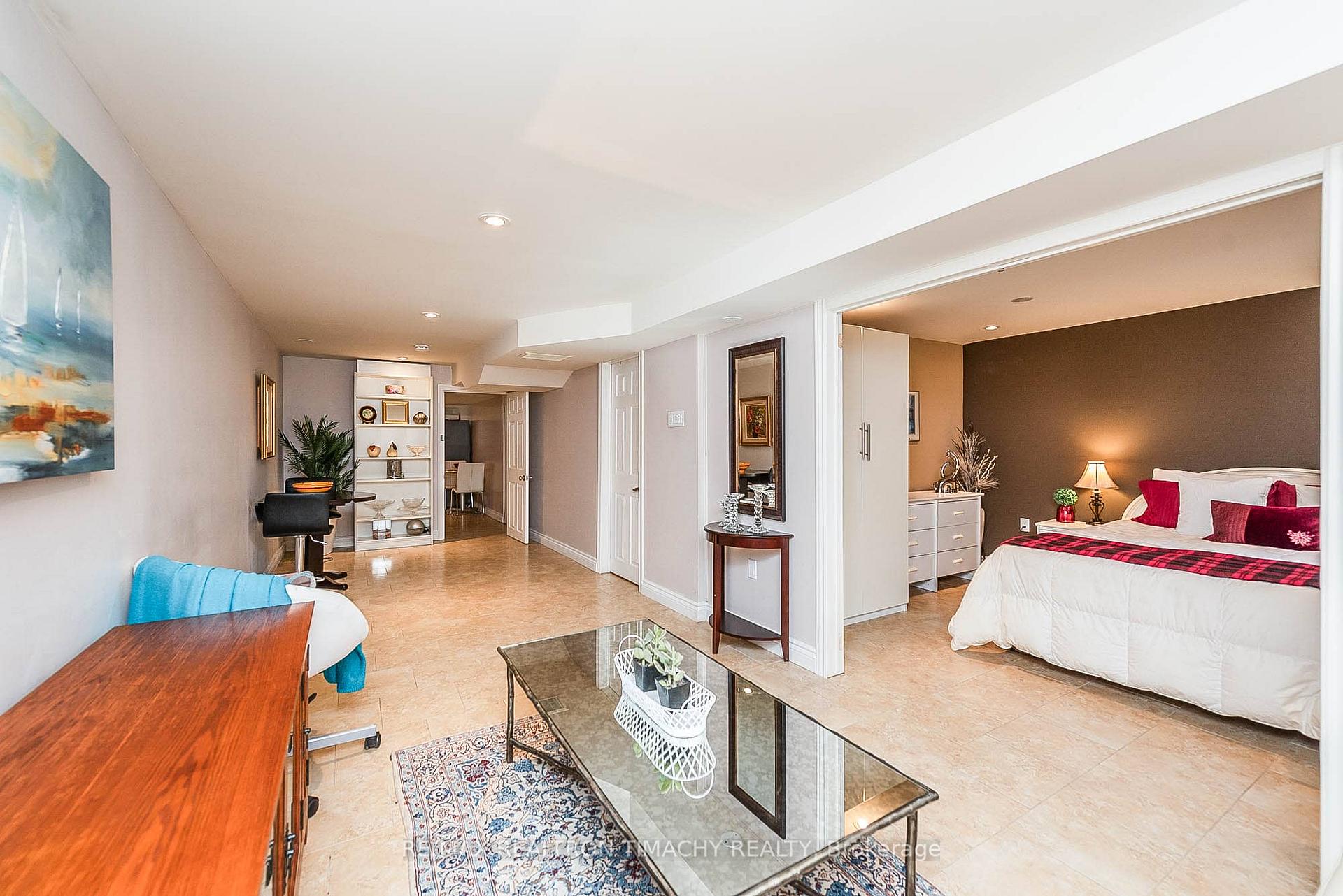 Photo 40 of 35 Donnamora Crescent, Markham, German Mills — HOMEH