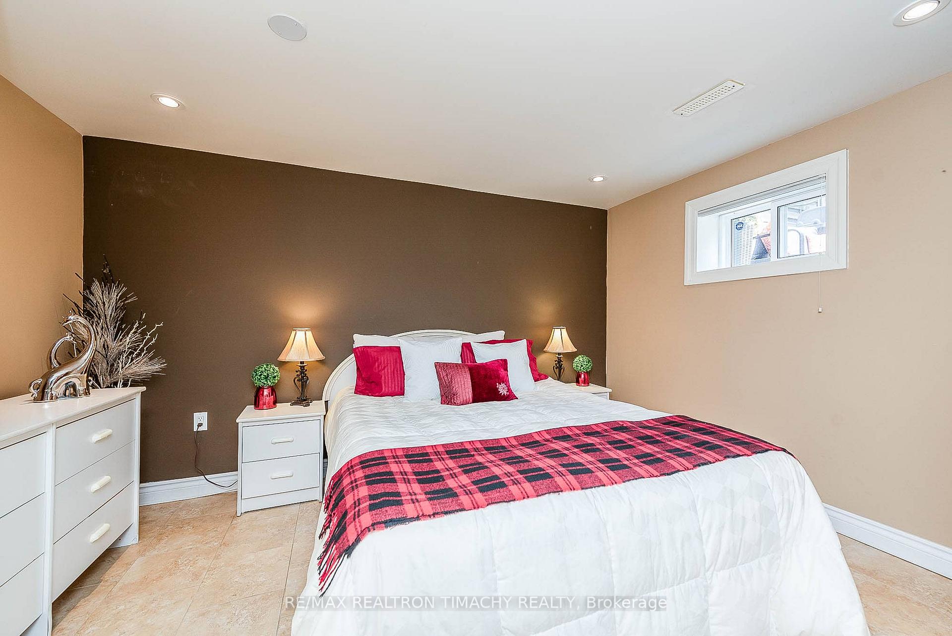 Photo 41 of 35 Donnamora Crescent, Markham, German Mills — HOMEH