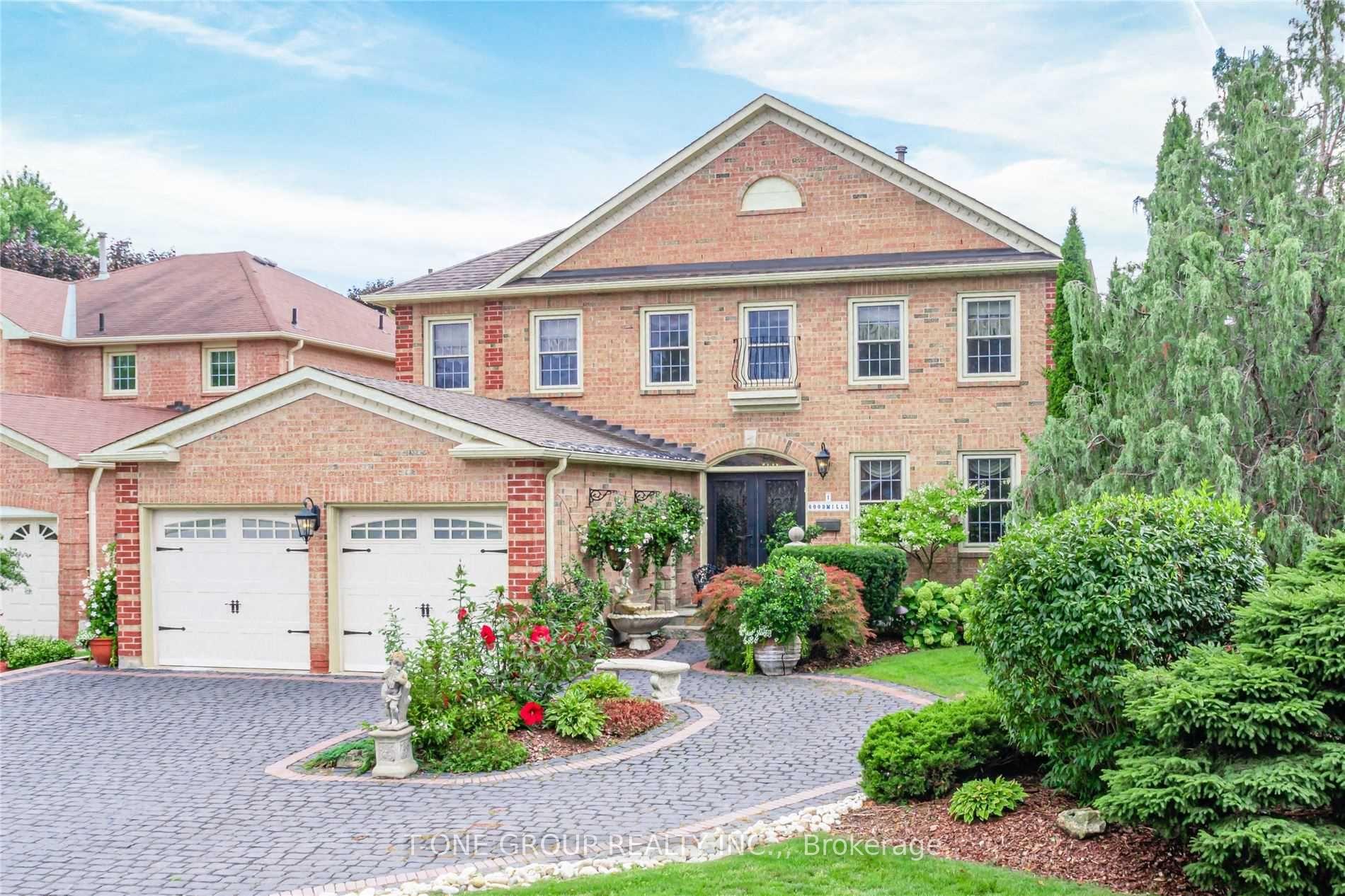 Photo 2 of 1 Goodmills Court, Markham, Unionville — HOMEH
