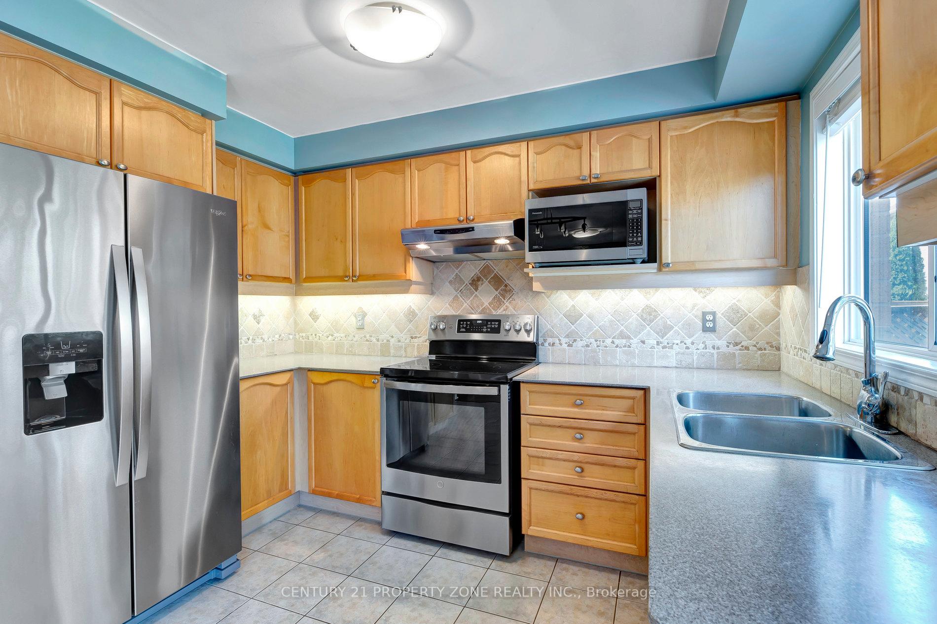 Photo 9 of 1507 Croft Avenue, Milton, Clarke — HOMEH