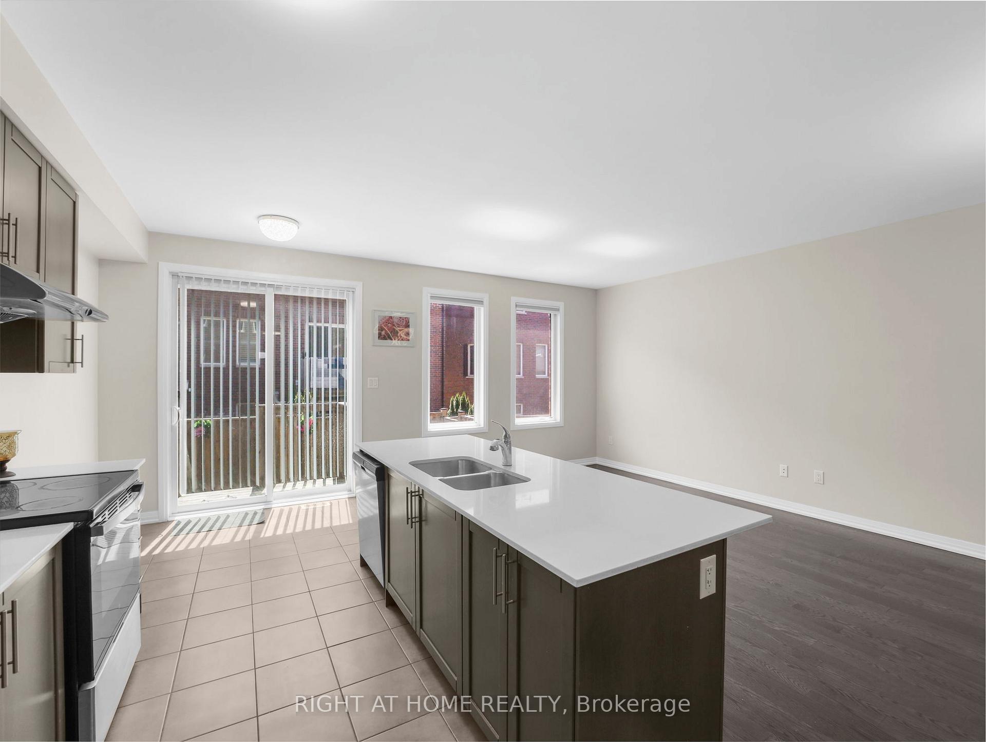 Photo 24 of 64 Mclaughlin Avenue, Milton, Willmott — HOMEH
