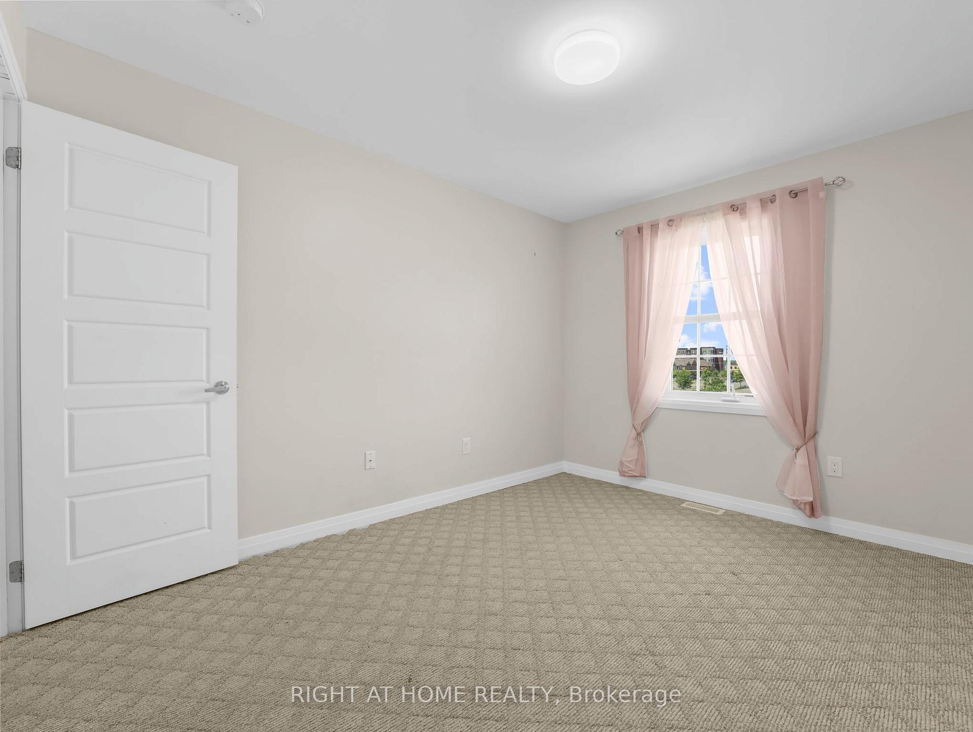 Photo 9 of 64 Mclaughlin Avenue, Milton, Willmott — HOMEH
