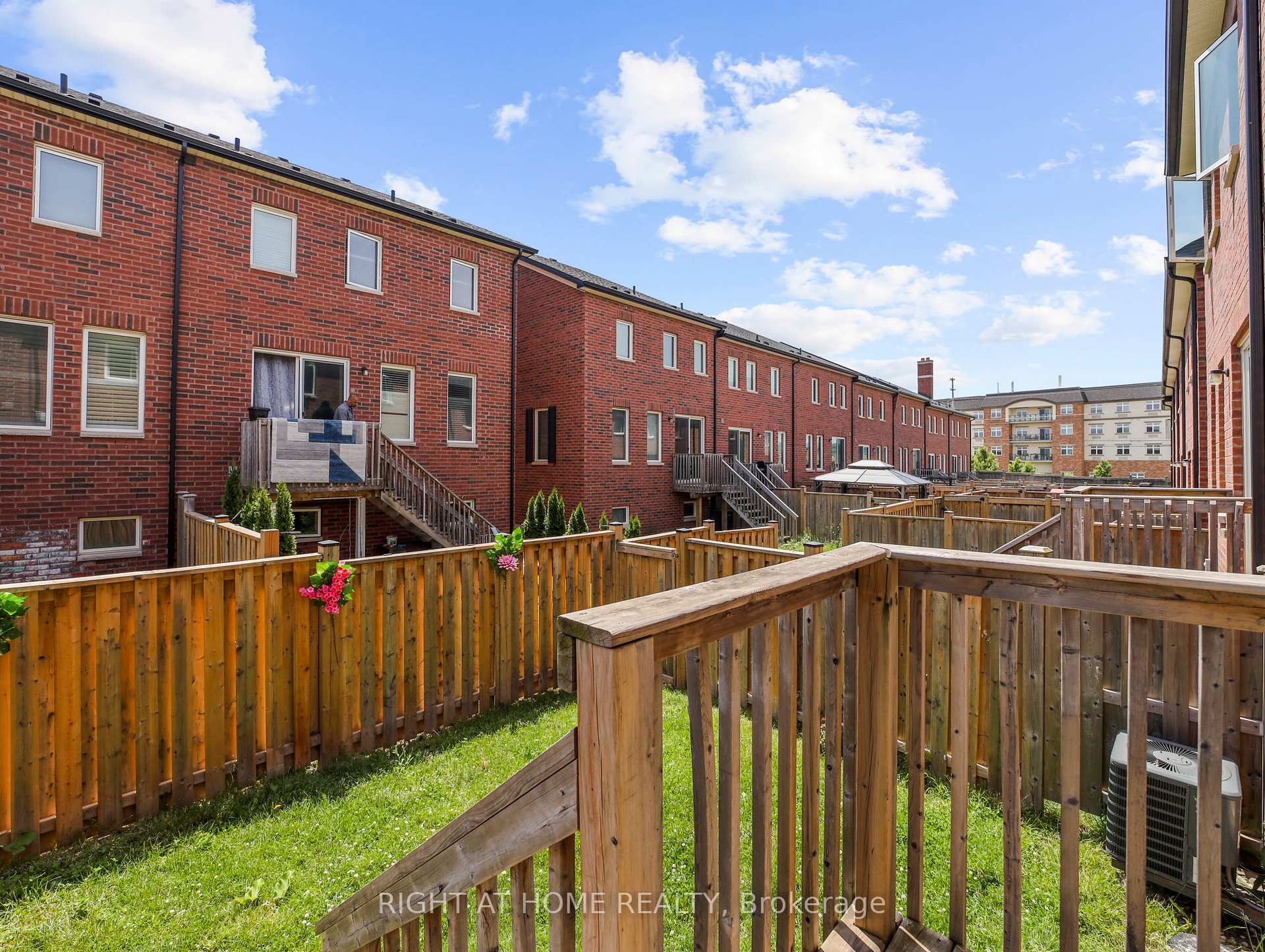 Photo 22 of 64 Mclaughlin Avenue, Milton, Willmott — HOMEH