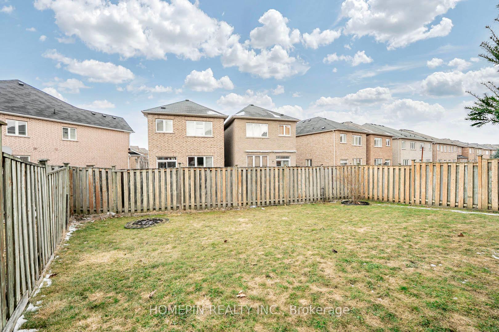 Photo 29 of 59 Mindy Crescent, Markham, Middlefield — HOMEH