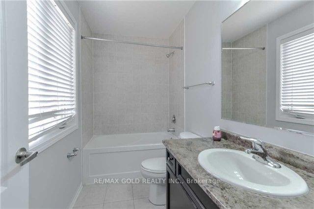 Photo 5 of 246 Cedric Terrace, Milton, Harrison — HOMEH