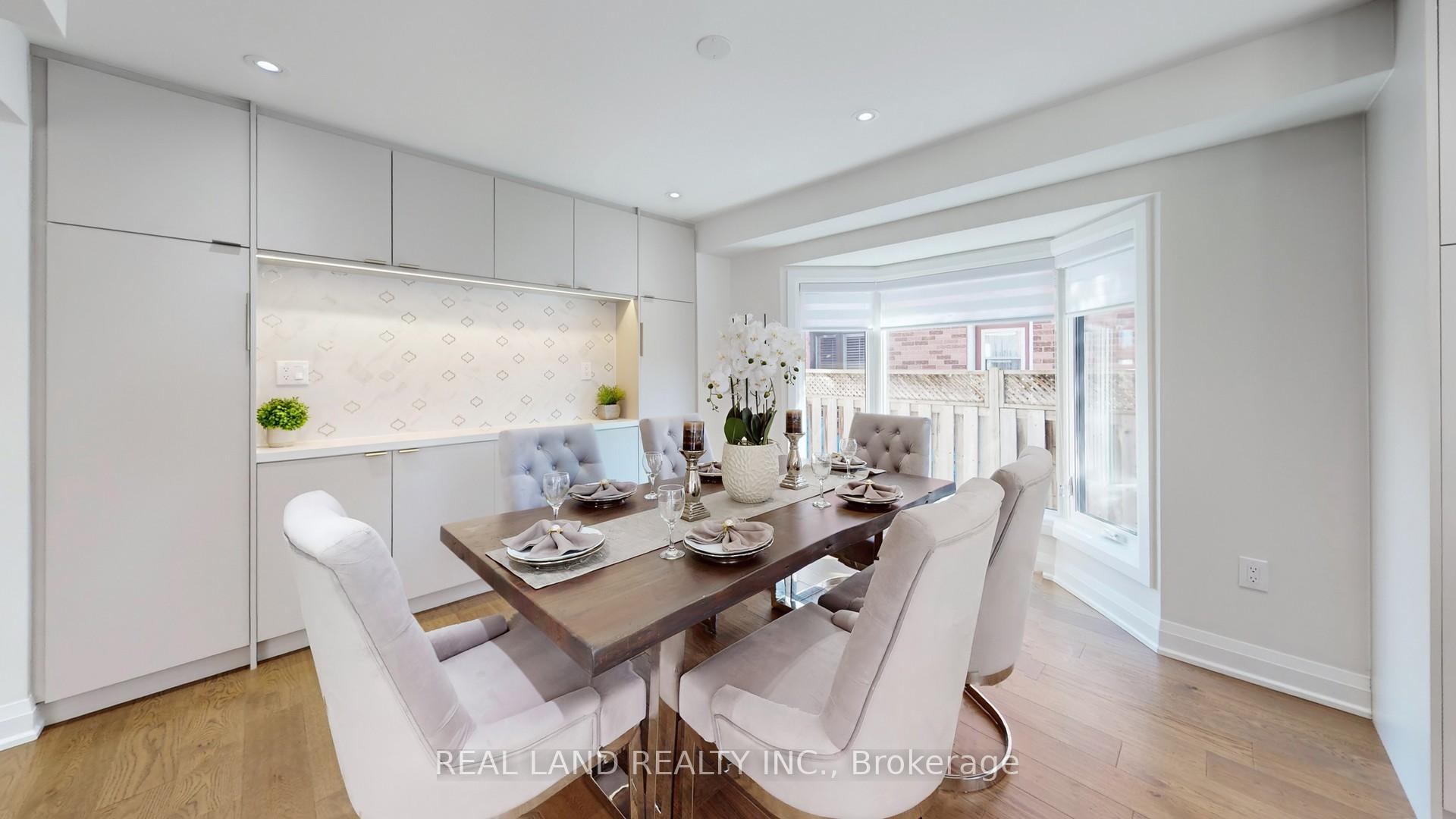 Photo 12 of 172 Manhattan Drive, Markham, Unionville — HOMEH