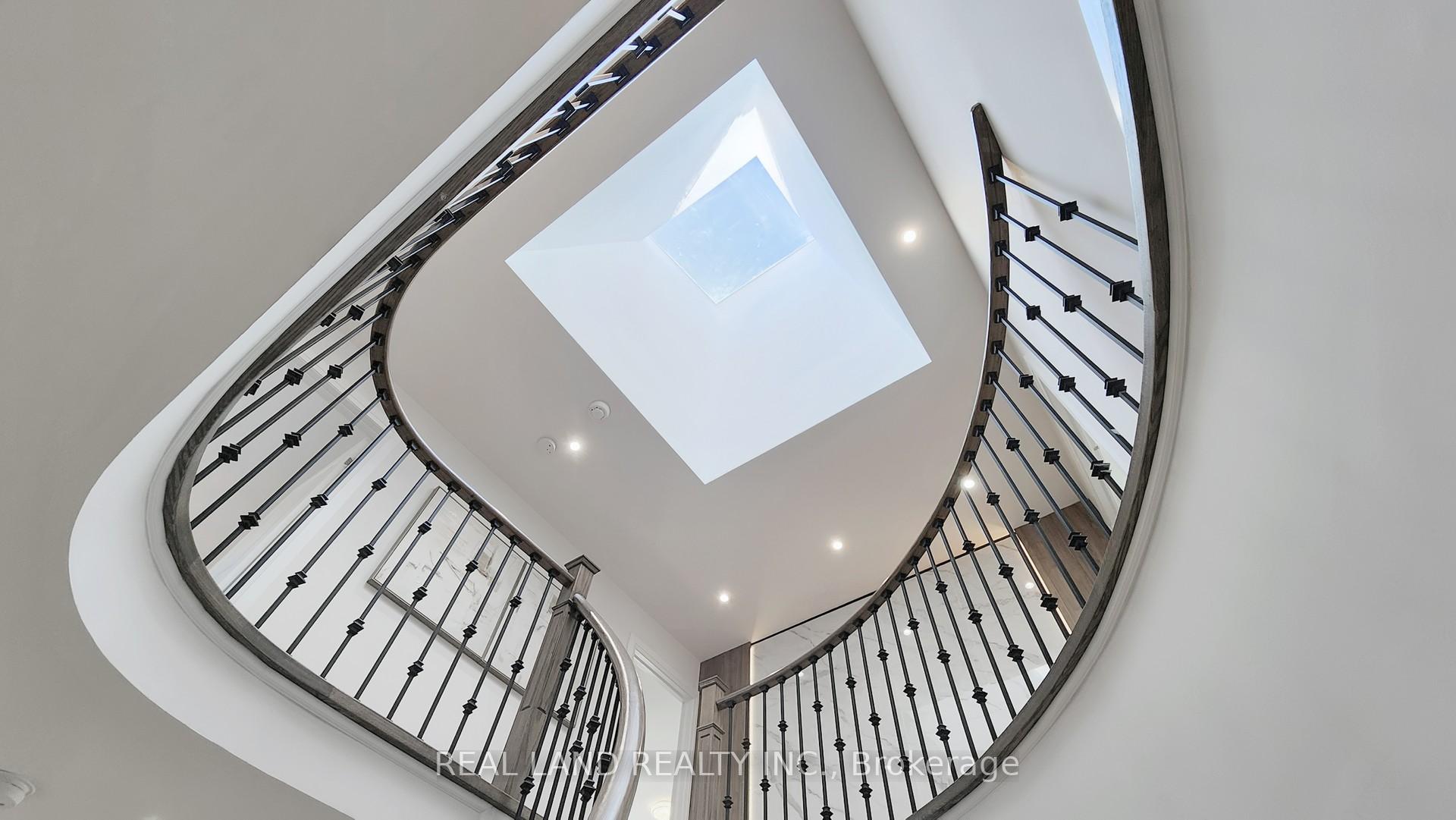 Photo 24 of 172 Manhattan Drive, Markham, Unionville — HOMEH