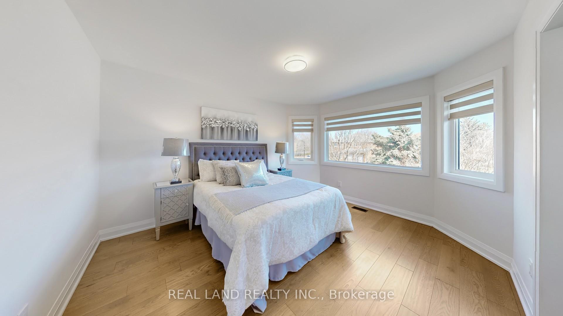 Photo 33 of 172 Manhattan Drive, Markham, Unionville — HOMEH
