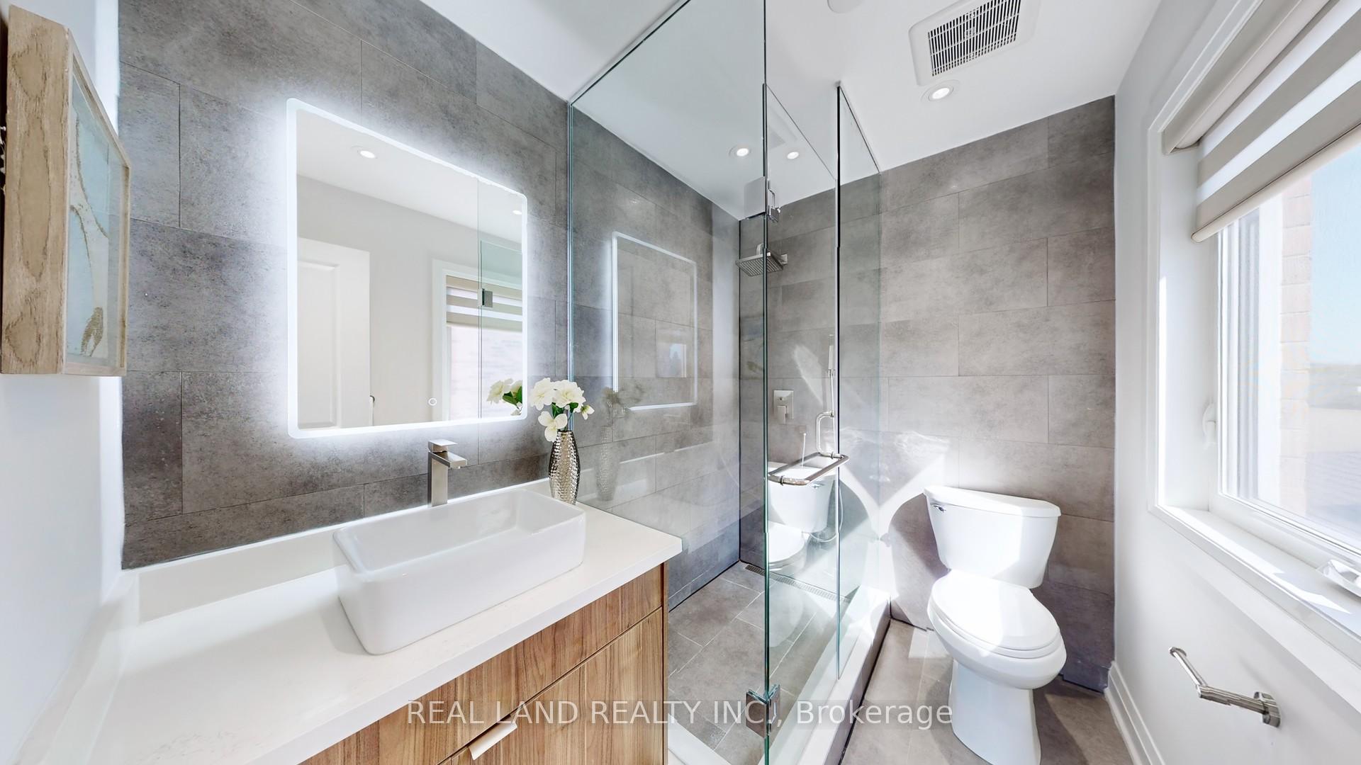 Photo 39 of 172 Manhattan Drive, Markham, Unionville — HOMEH