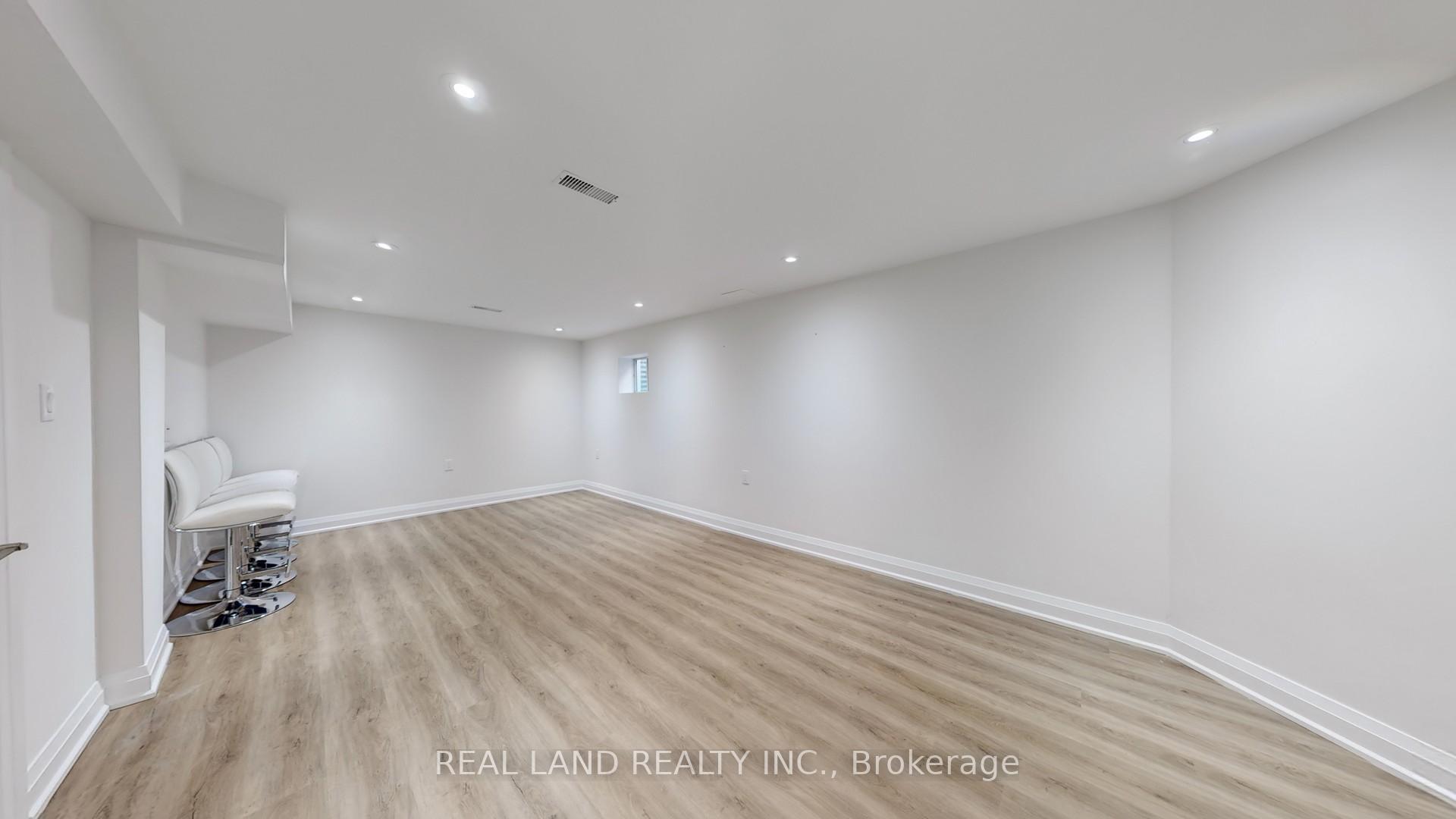 Photo 42 of 172 Manhattan Drive, Markham, Unionville — HOMEH