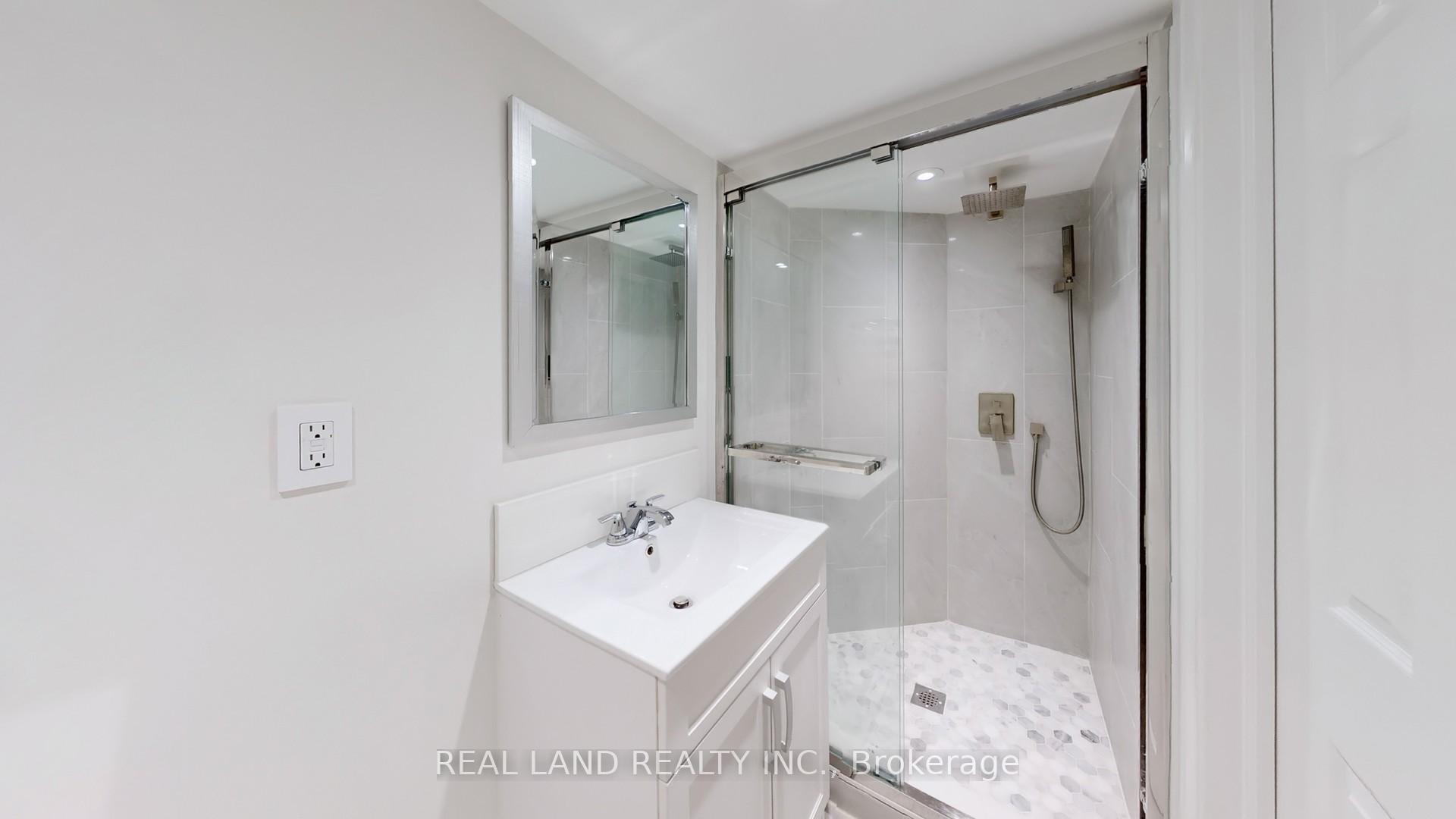 Photo 43 of 172 Manhattan Drive, Markham, Unionville — HOMEH