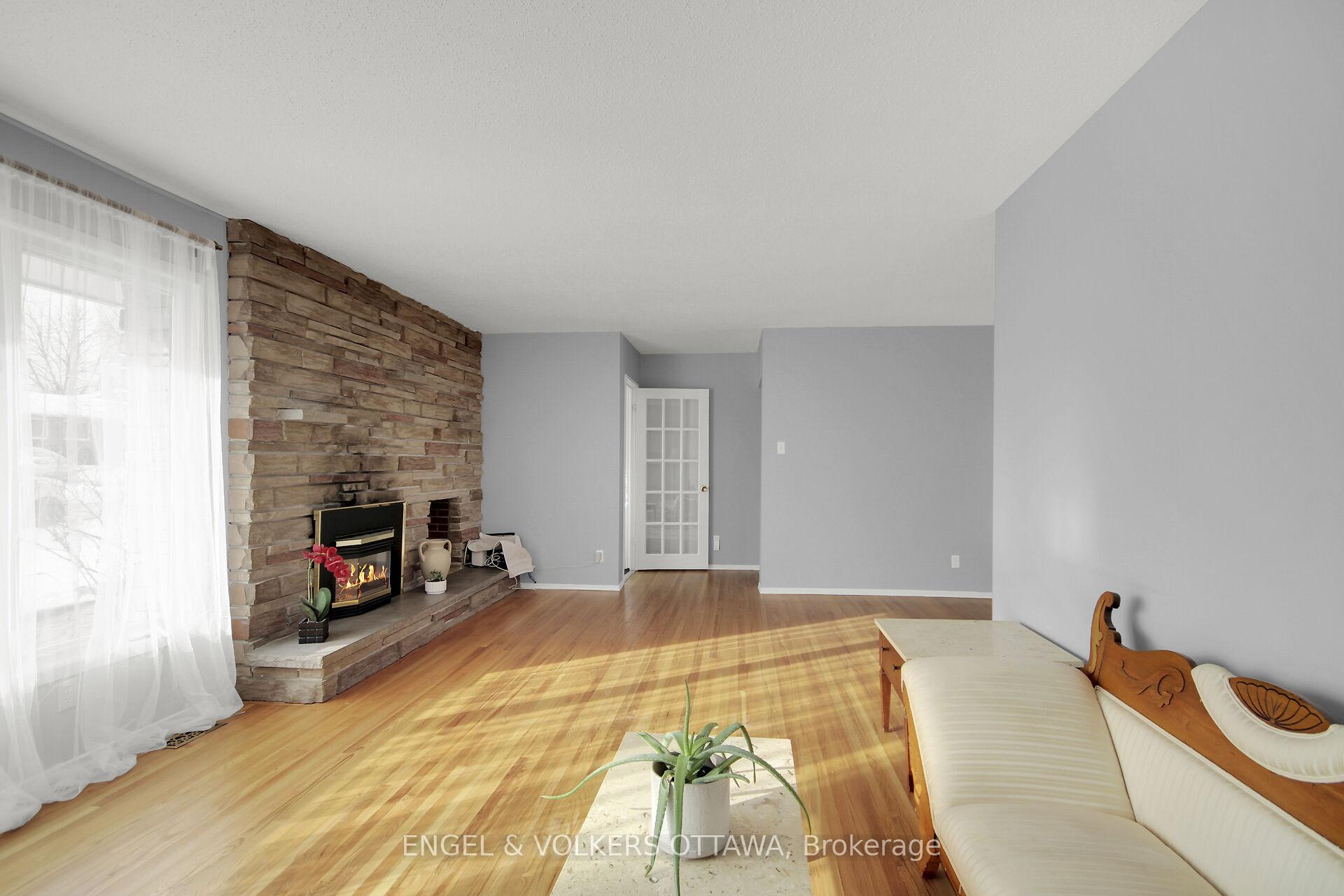 Photo 8 of 121 Banning Road, Ottawa, Kanata - Glencairn/Hazeldean — HOMEH
