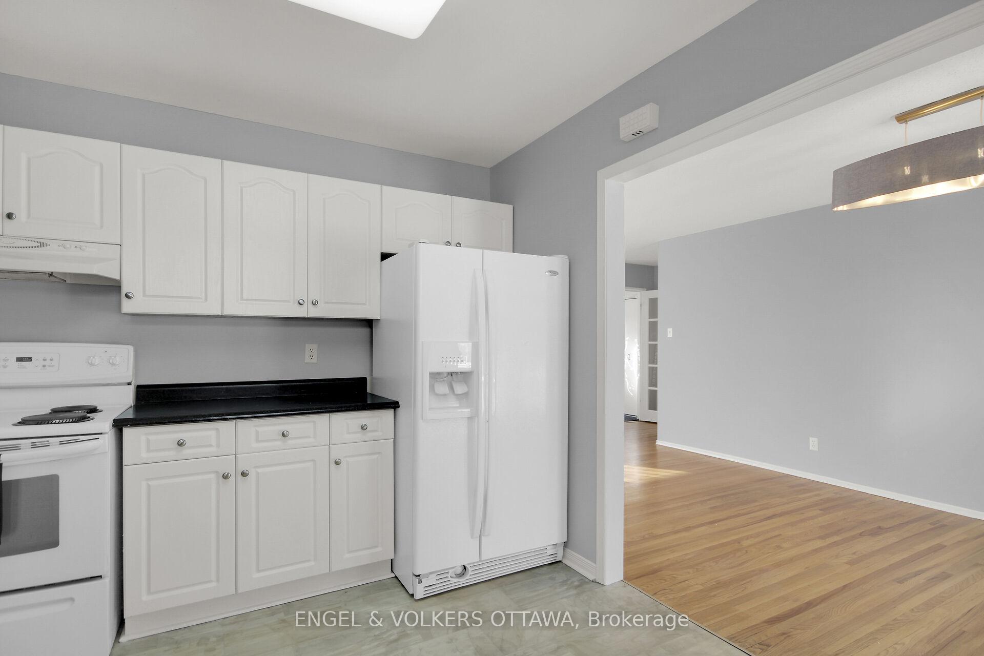 Photo 13 of 121 Banning Road, Ottawa, Kanata - Glencairn/Hazeldean — HOMEH