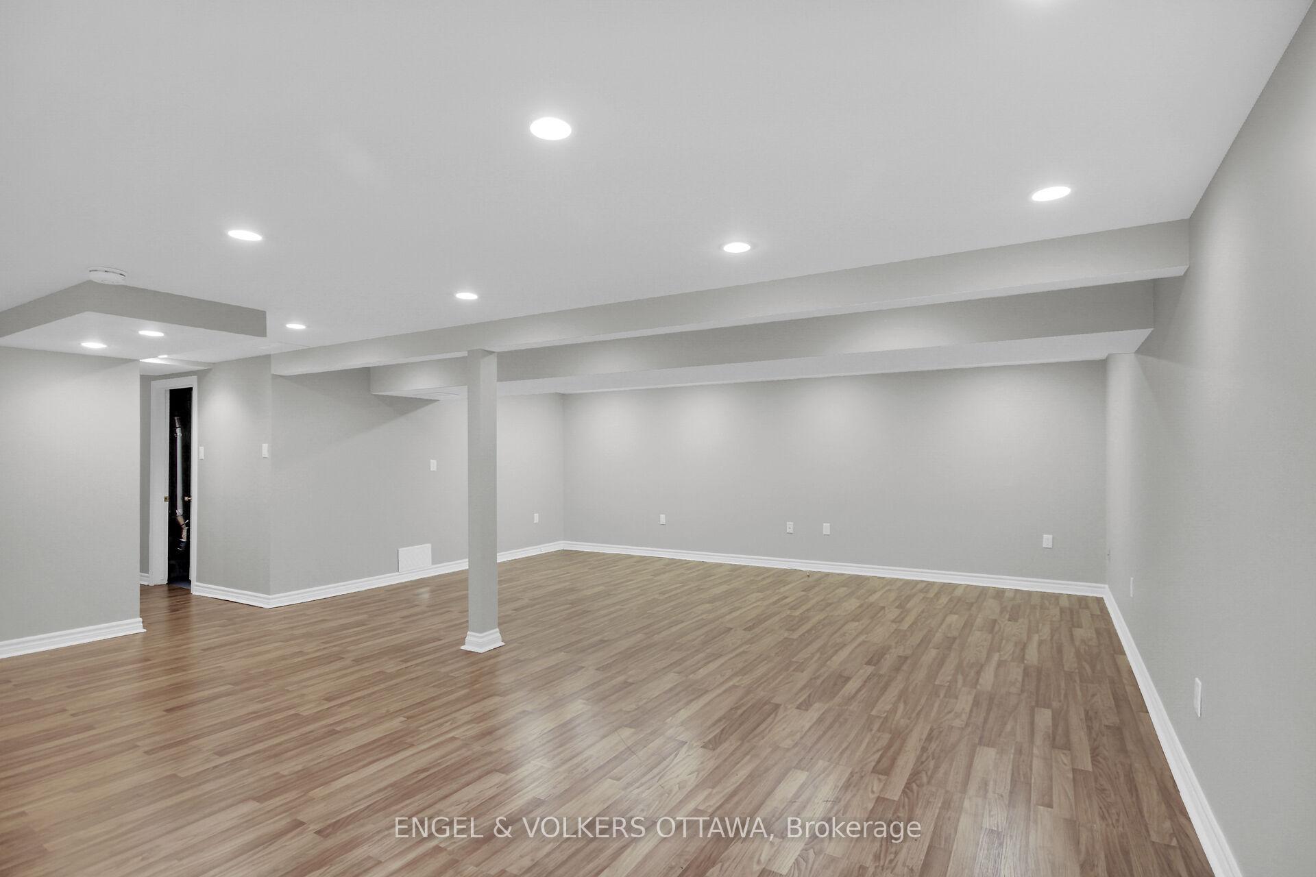 Photo 24 of 121 Banning Road, Ottawa, Kanata - Glencairn/Hazeldean — HOMEH