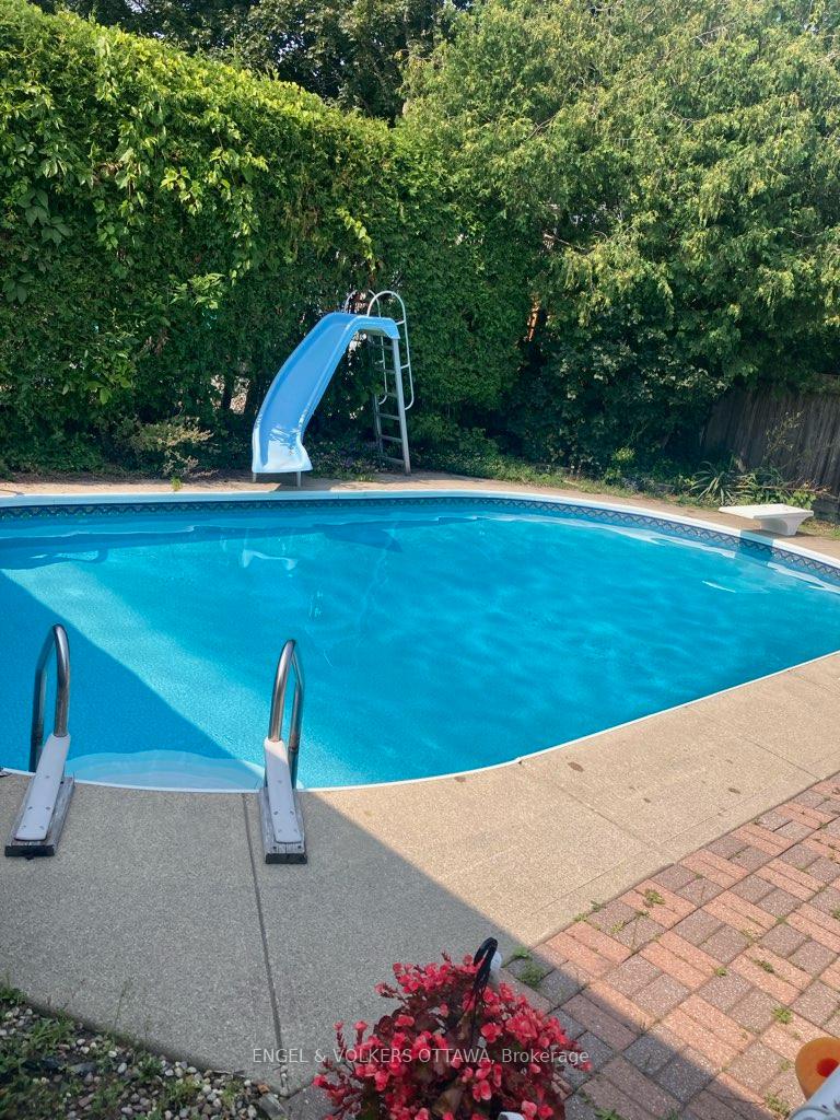 Photo 31 of 121 Banning Road, Ottawa, Kanata - Glencairn/Hazeldean — HOMEH