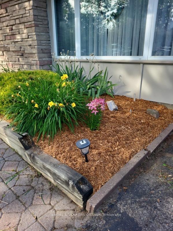 Photo 37 of 121 Banning Road, Ottawa, Kanata - Glencairn/Hazeldean — HOMEH