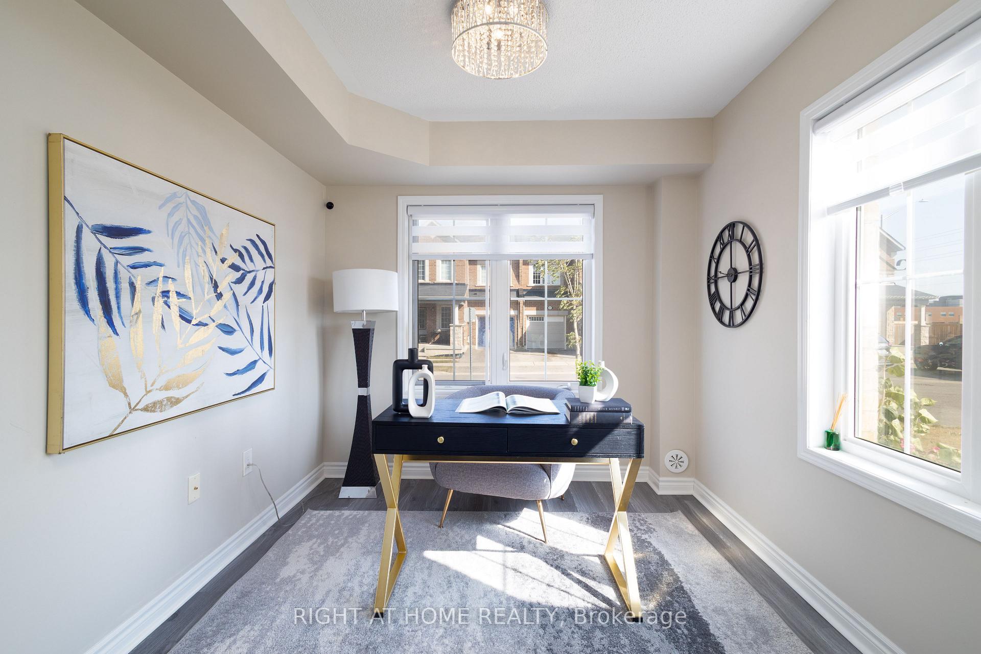 Photo 5 of 105 Bond Head Court, Milton, Ford — HOMEH
