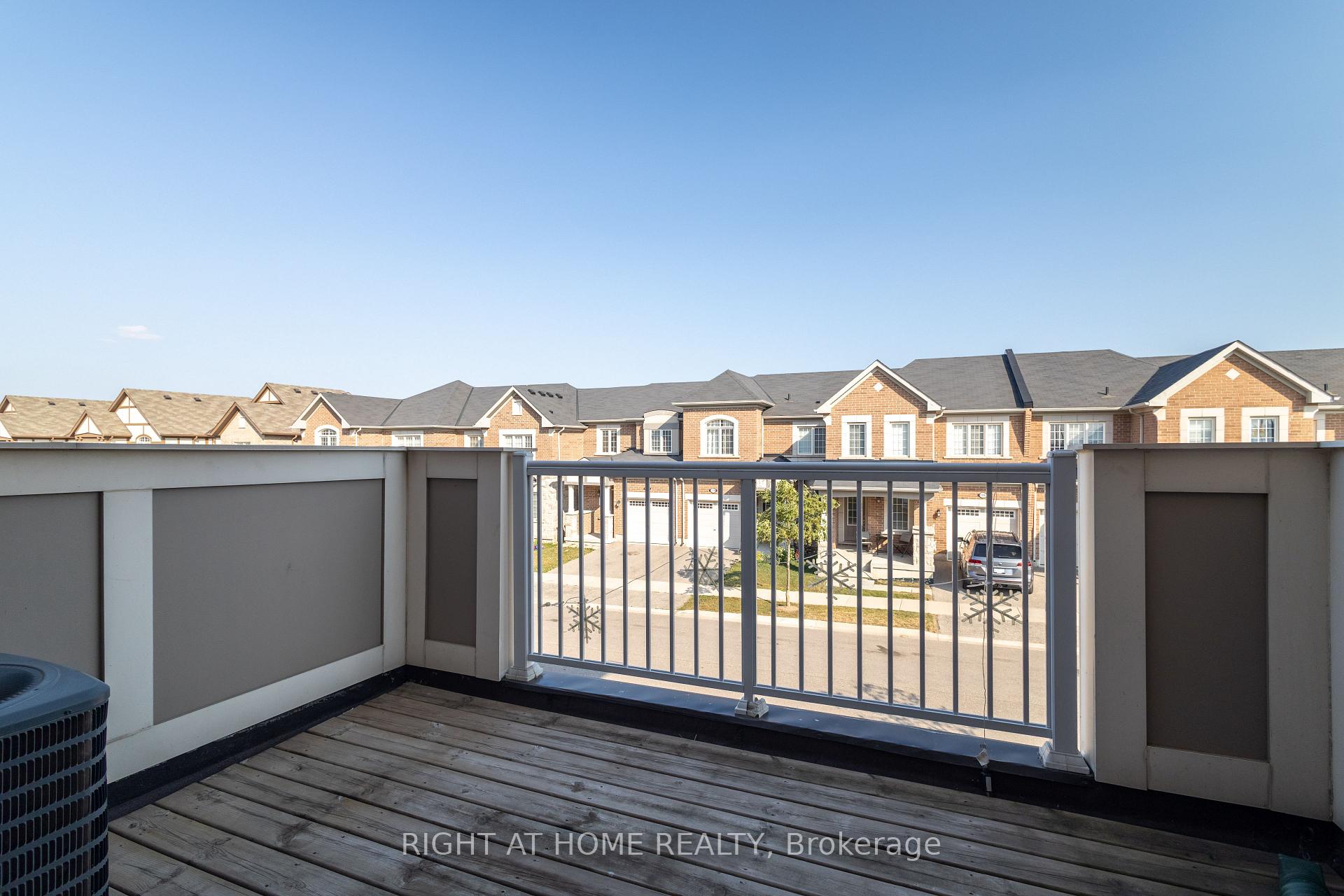 Photo 16 of 105 Bond Head Court, Milton, Ford — HOMEH
