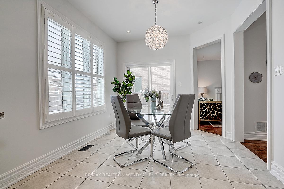 Photo 25 of 2 Pineforest Place, Markham, Wismer — HOMEH