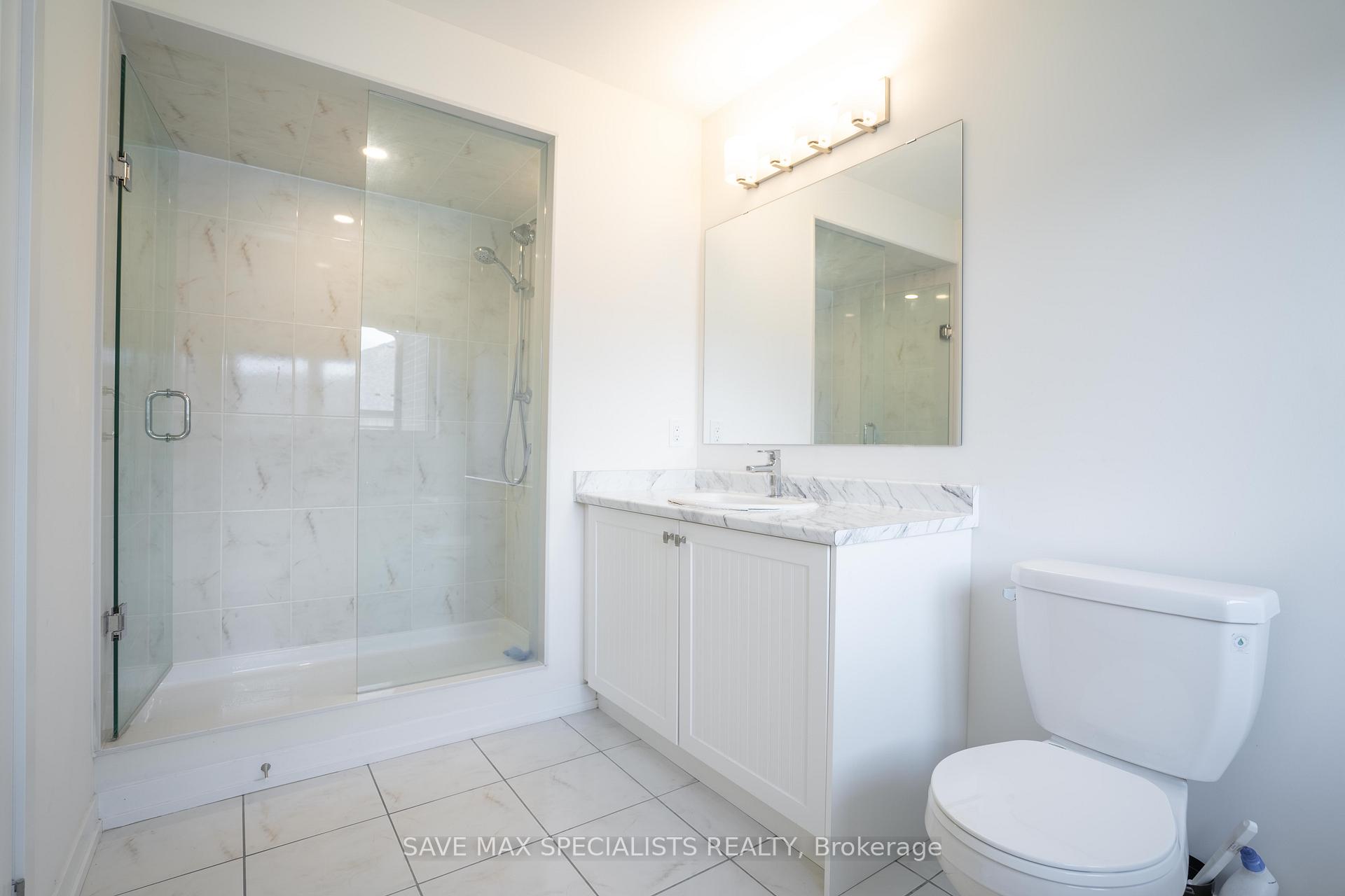 Photo 16 of 1547 Rose Way, Milton, Cobban — HOMEH