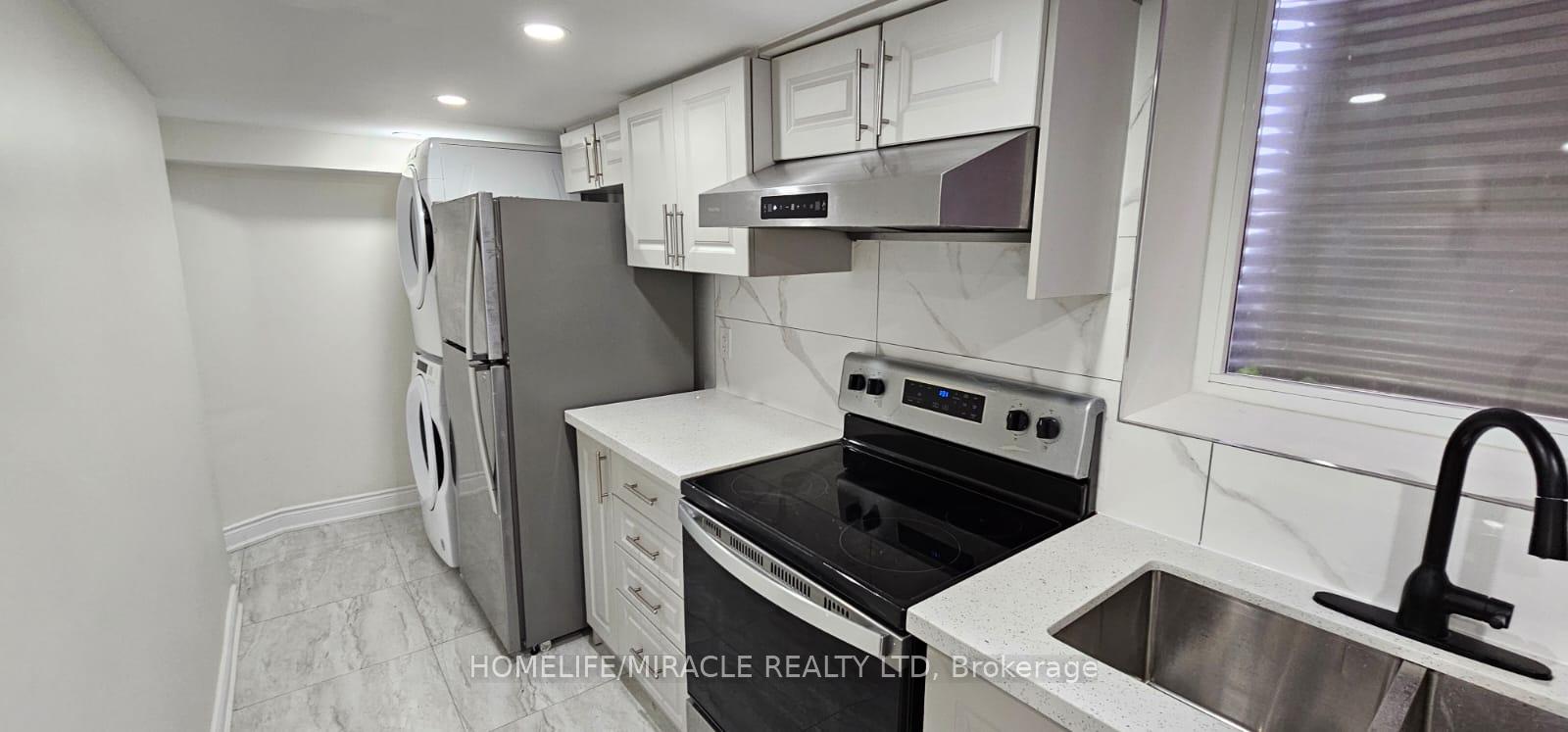 Photo 2 of 1428 Sycamore Gardens, Milton, Cobban — HOMEH