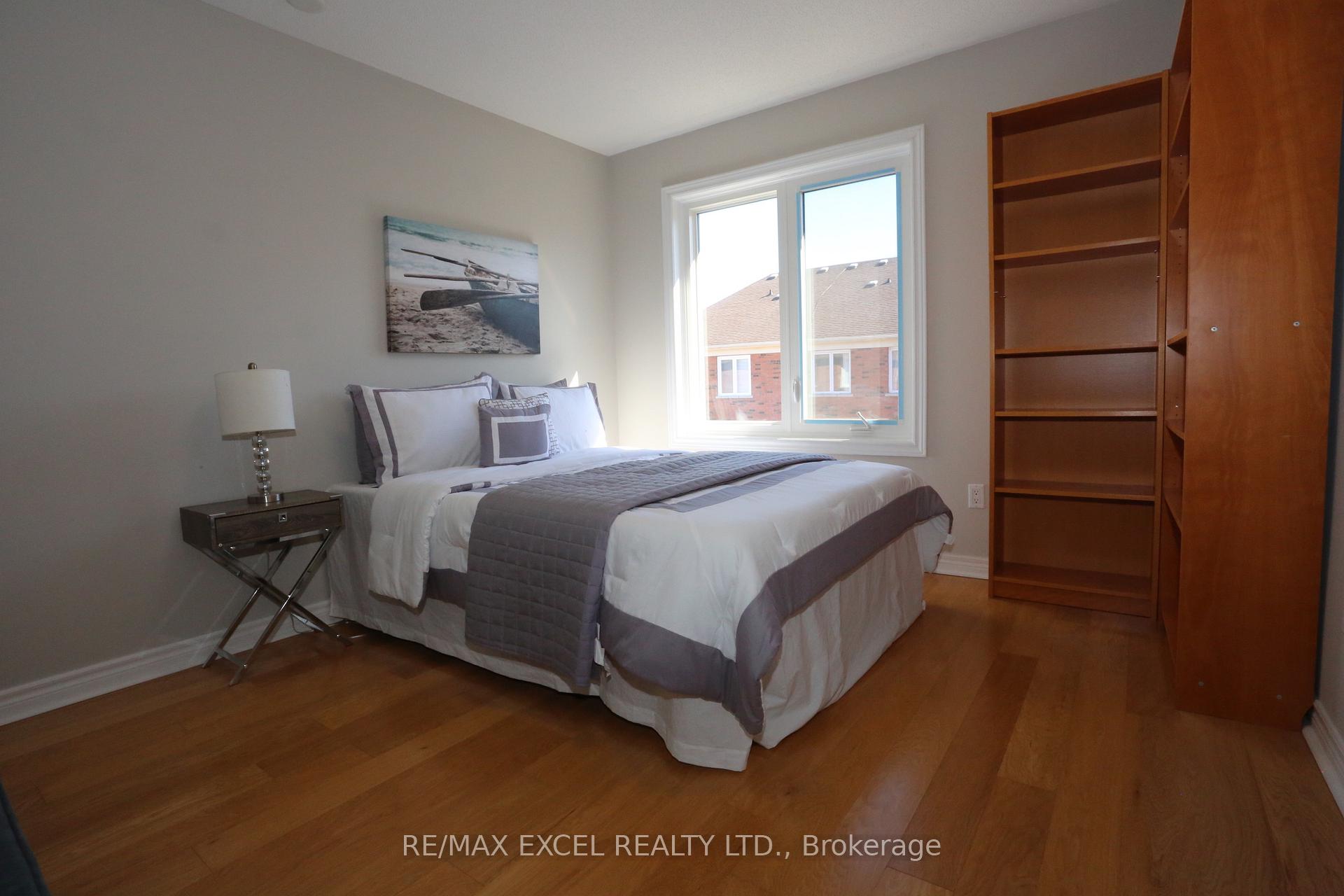 Photo 15 of 183 Leitchcroft Crescent, Markham, Commerce Valley — HOMEH