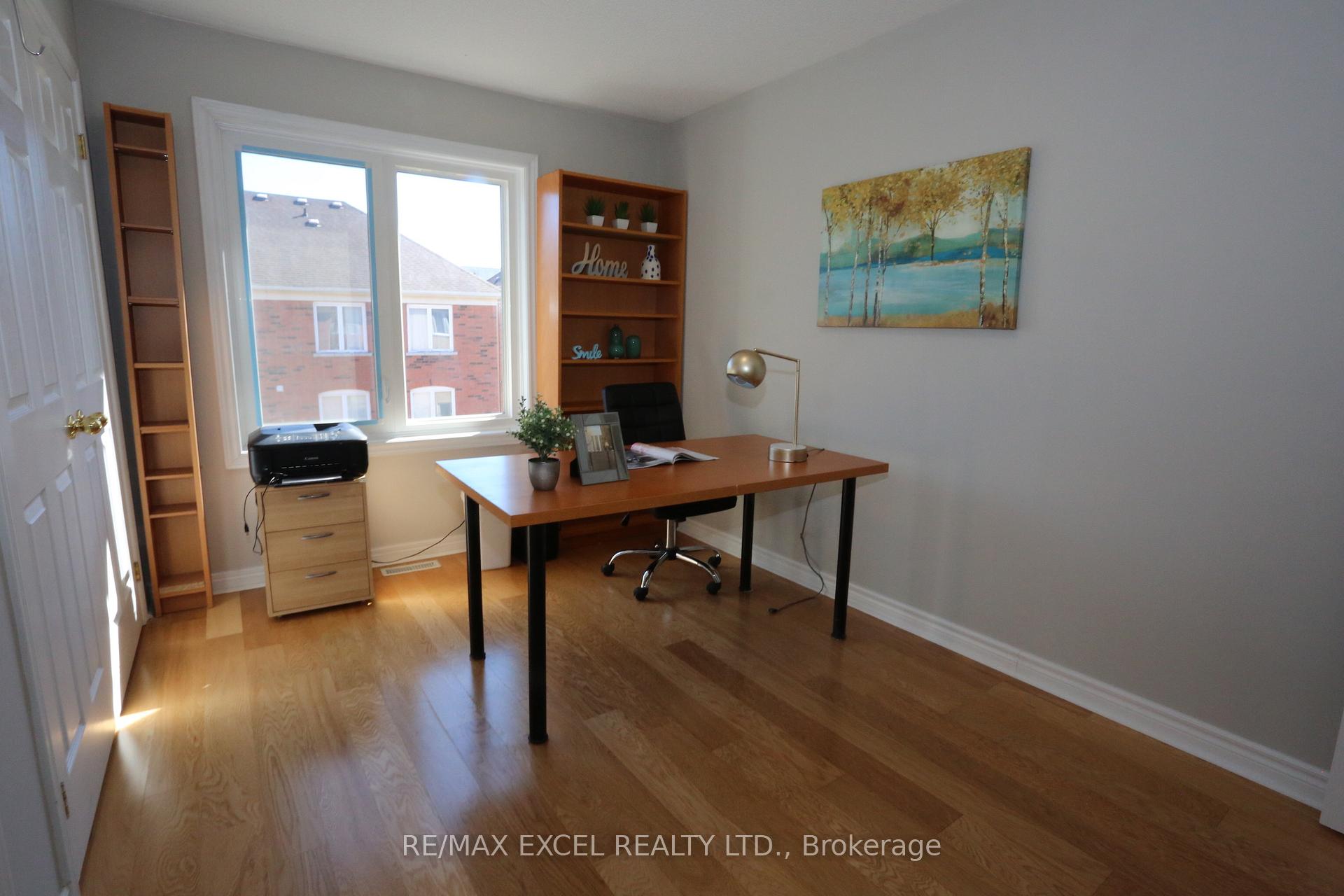Photo 17 of 183 Leitchcroft Crescent, Markham, Commerce Valley — HOMEH