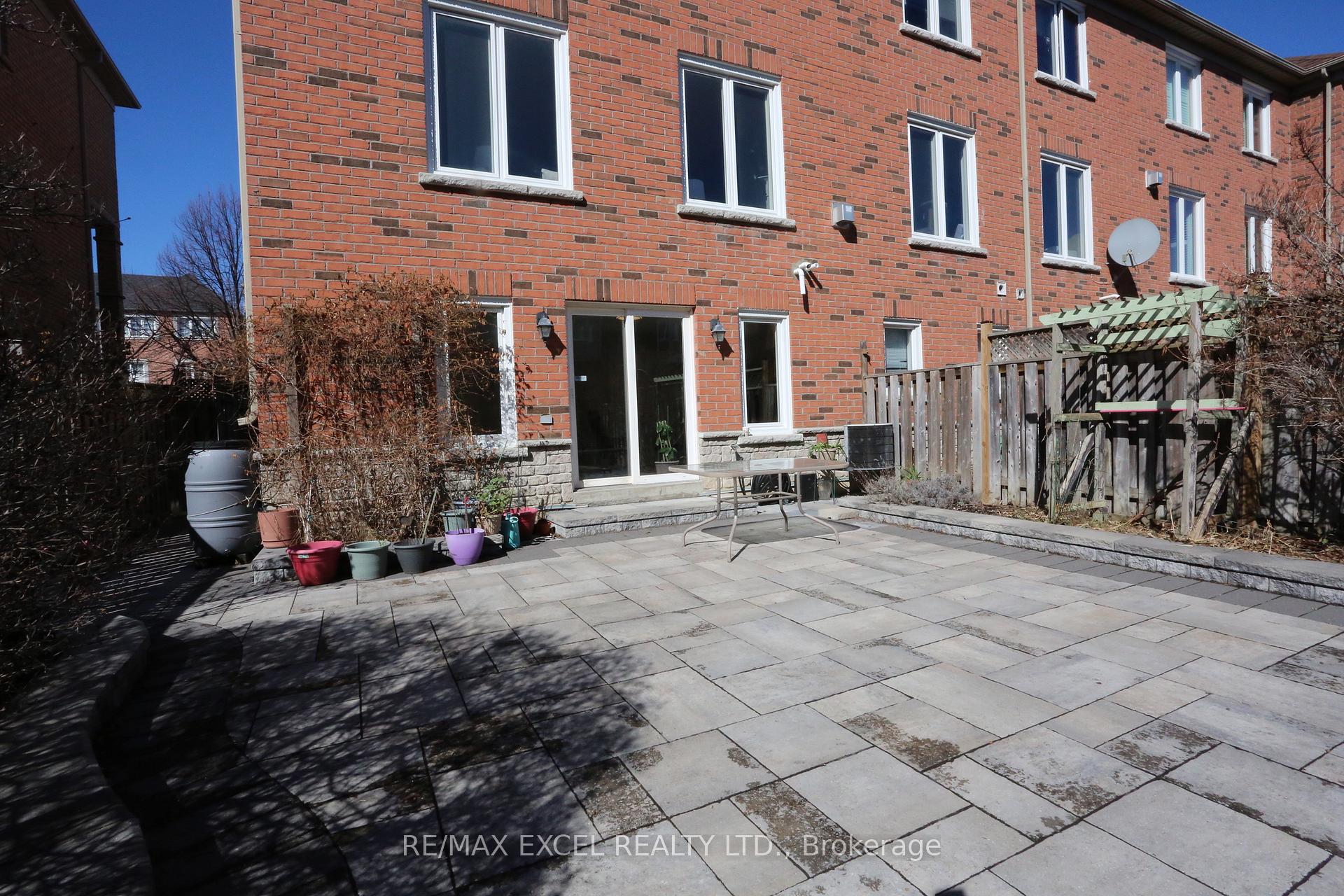 Photo 22 of 183 Leitchcroft Crescent, Markham, Commerce Valley — HOMEH