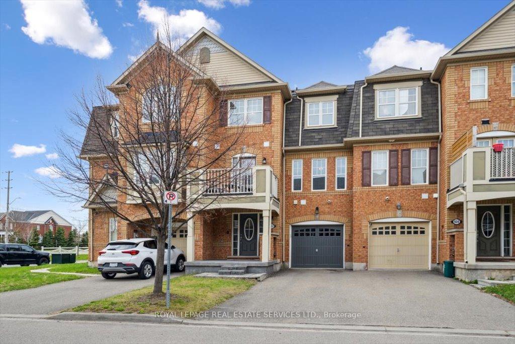 Photo 14 of 922 Brassard Circle, Milton, Willmott — HOMEH