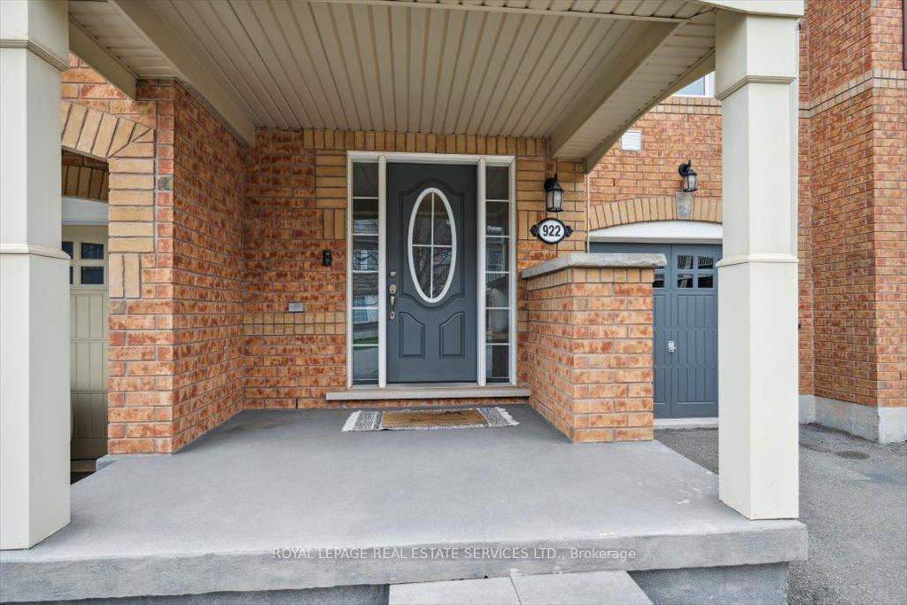Photo 11 of 922 Brassard Circle, Milton, Willmott — HOMEH