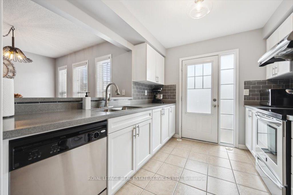 Photo 15 of 922 Brassard Circle, Milton, Willmott — HOMEH