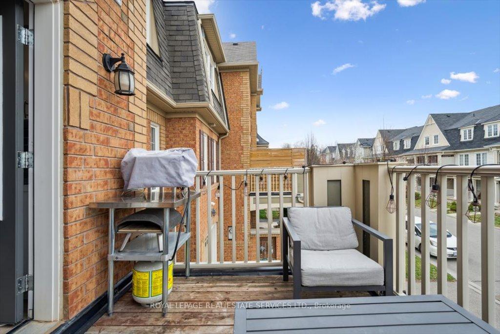 Photo 5 of 922 Brassard Circle, Milton, Willmott — HOMEH