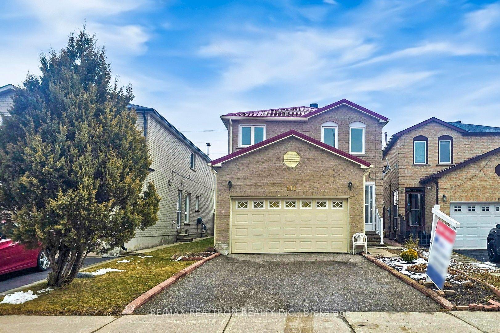 Photo 2 of 111 Woodhall Road, Markham, Milliken Mills East — HOMEH