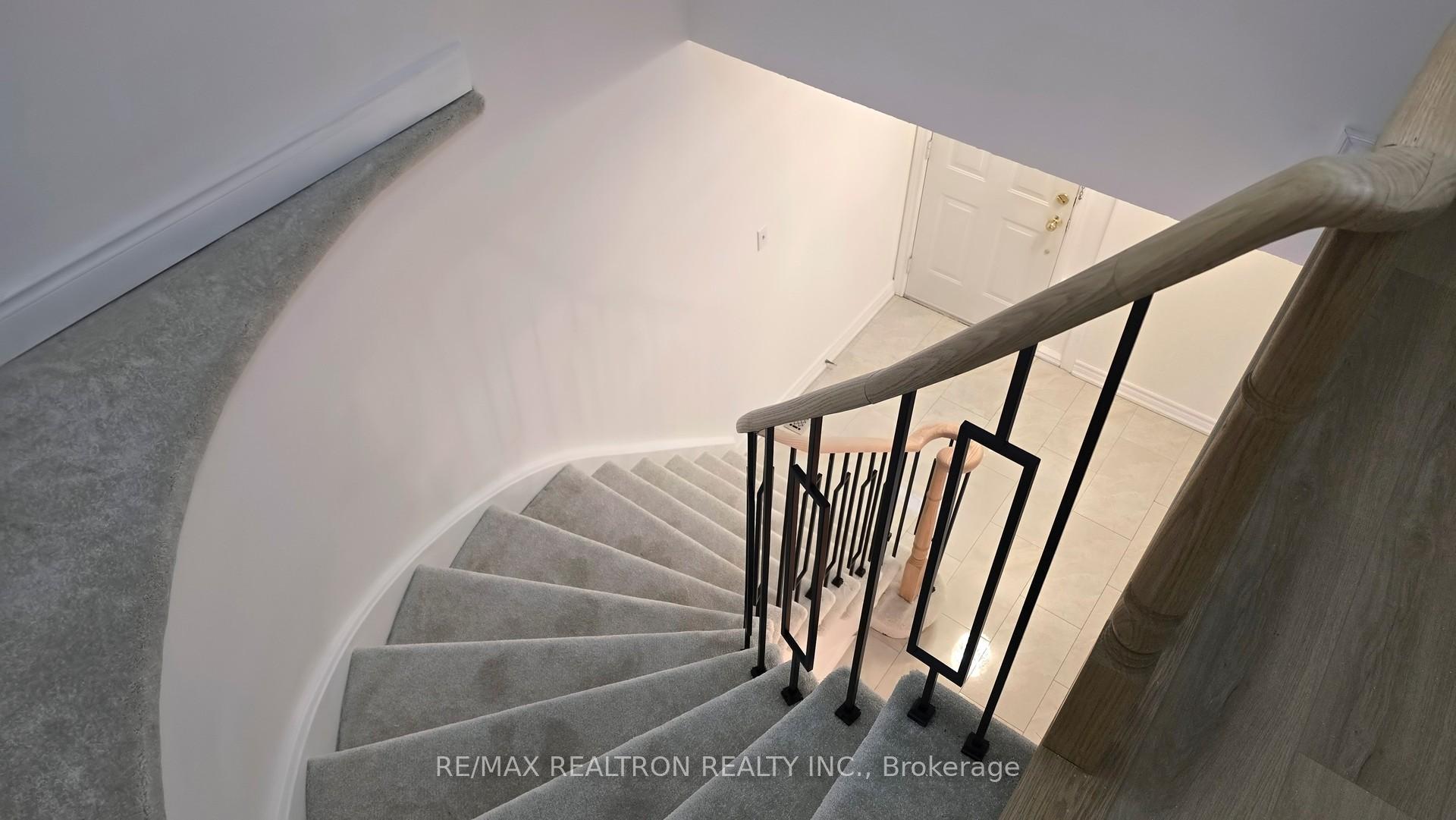 Photo 21 of 111 Woodhall Road, Markham, Milliken Mills East — HOMEH