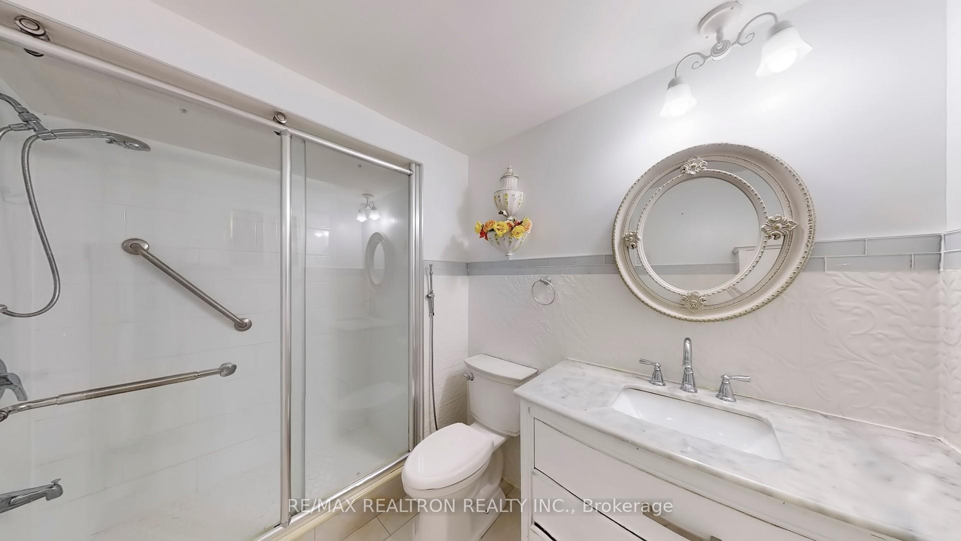 Photo 26 of 111 Woodhall Road, Markham, Milliken Mills East — HOMEH
