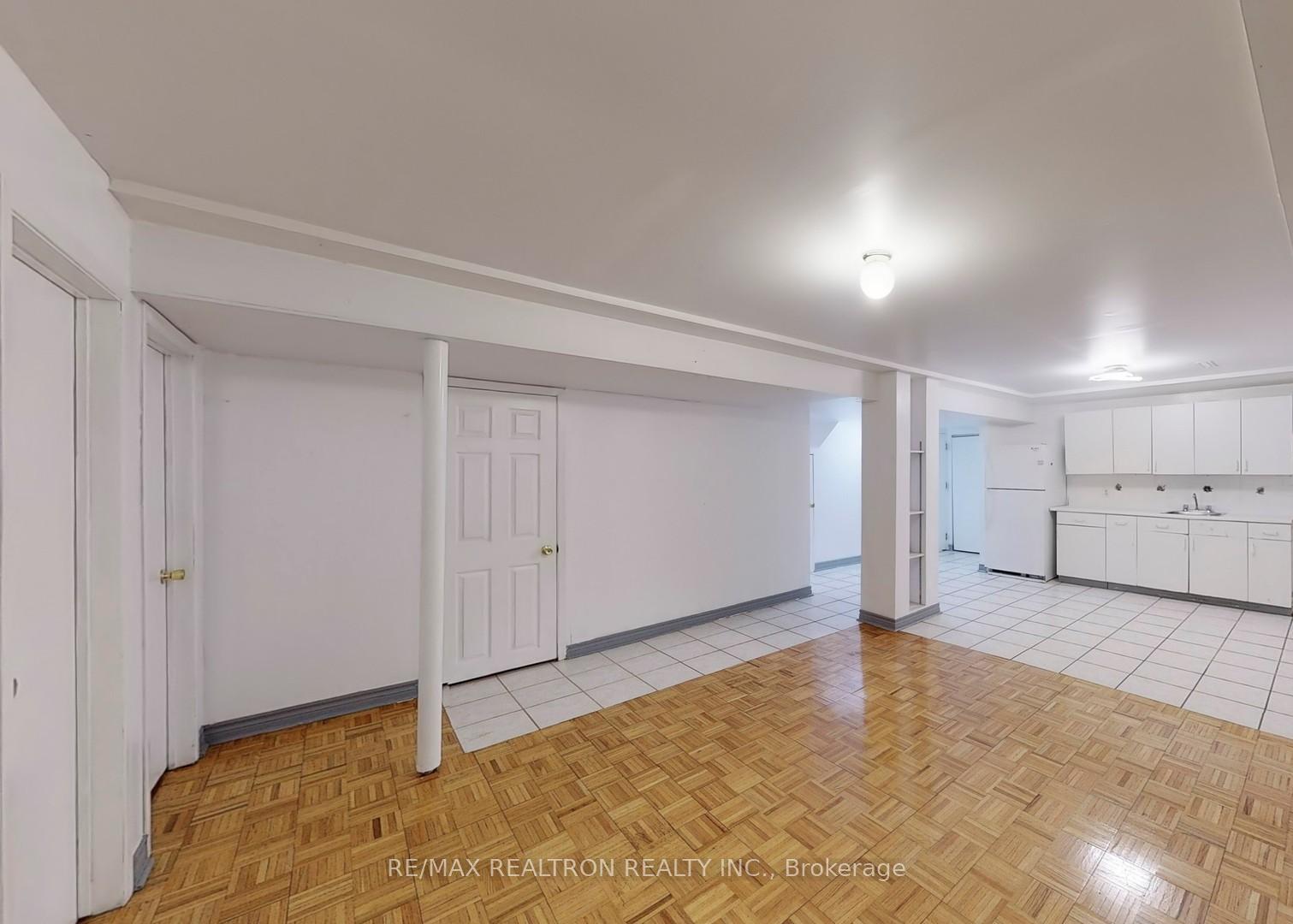 Photo 38 of 111 Woodhall Road, Markham, Milliken Mills East — HOMEH