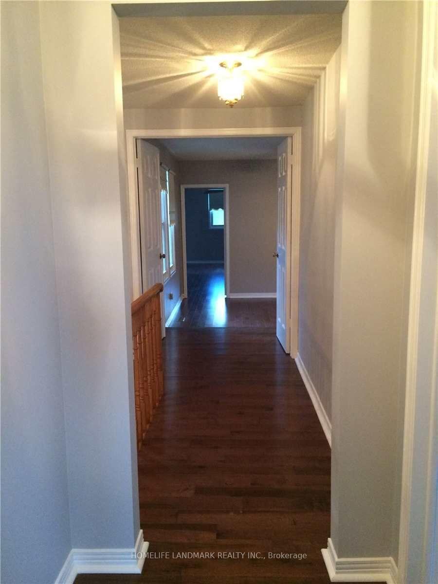Photo 8 of 9 Redwood Lane, Markham, Unionville — HOMEH