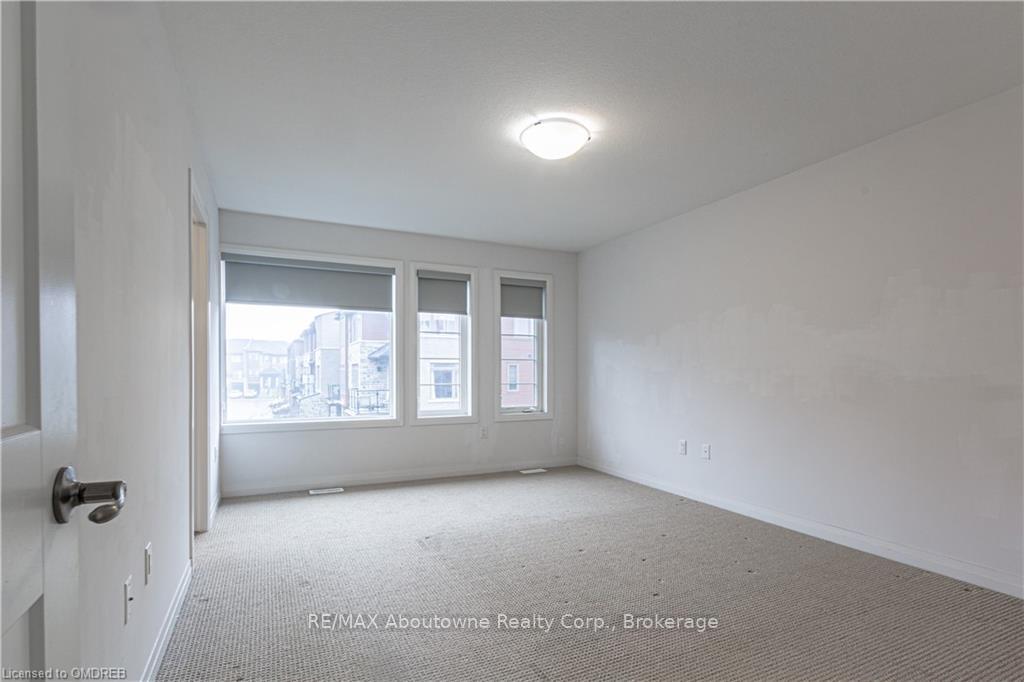 Photo 10 of Unit 25, 30 Times Square Blvd, Hamilton, Stoney Creek Mountain — HOMEH