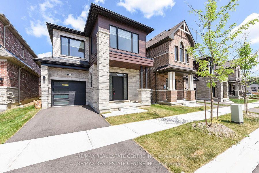 Photo 2 of 611 Bearberry Place, Milton, Cobban — HOMEH