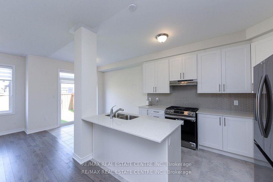 Photo 6 of 611 Bearberry Place, Milton, Cobban — HOMEH