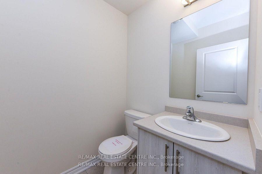 Photo 11 of 611 Bearberry Place, Milton, Cobban — HOMEH