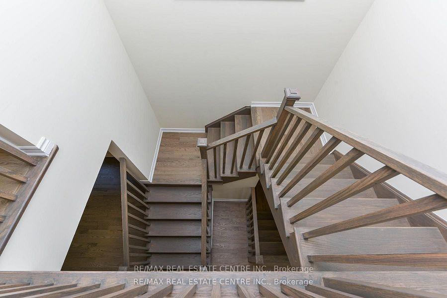 Photo 12 of 611 Bearberry Place, Milton, Cobban — HOMEH