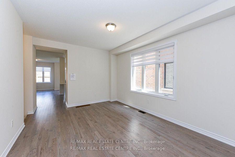 Photo 25 of 611 Bearberry Place, Milton, Cobban — HOMEH