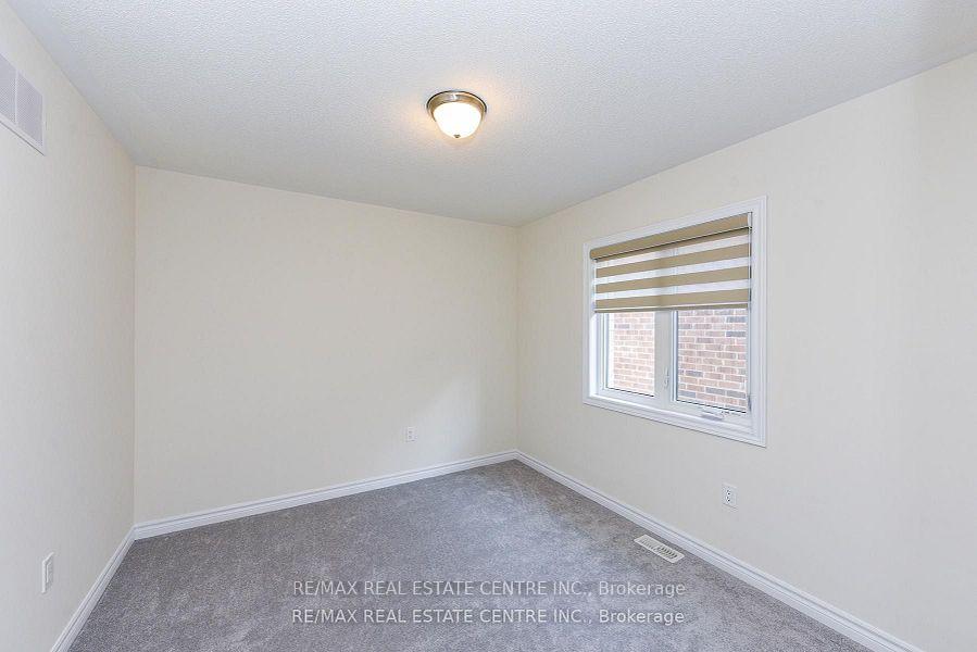 Photo 16 of 611 Bearberry Place, Milton, Cobban — HOMEH