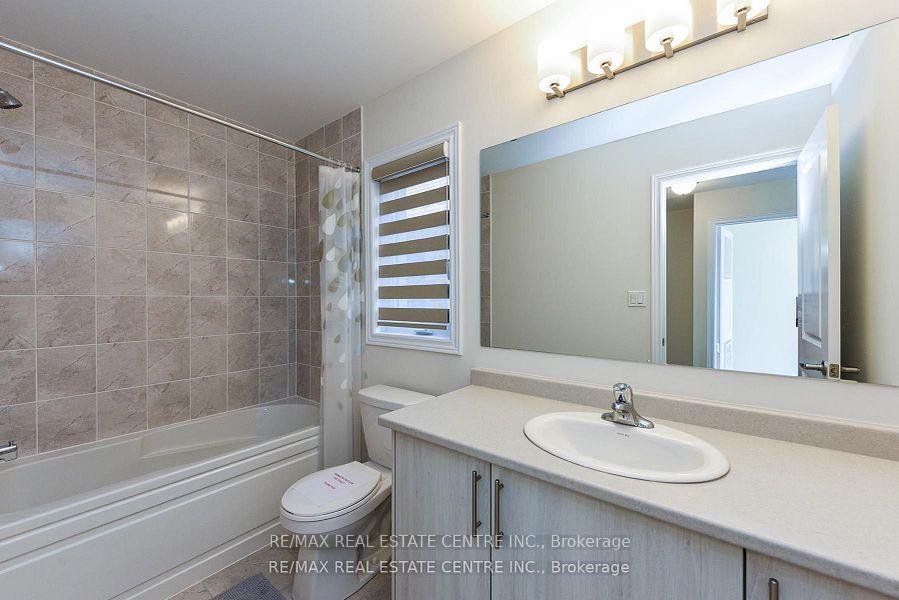Photo 21 of 611 Bearberry Place, Milton, Cobban — HOMEH