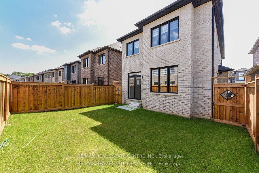Photo 37 of 611 Bearberry Place, Milton, Cobban — HOMEH