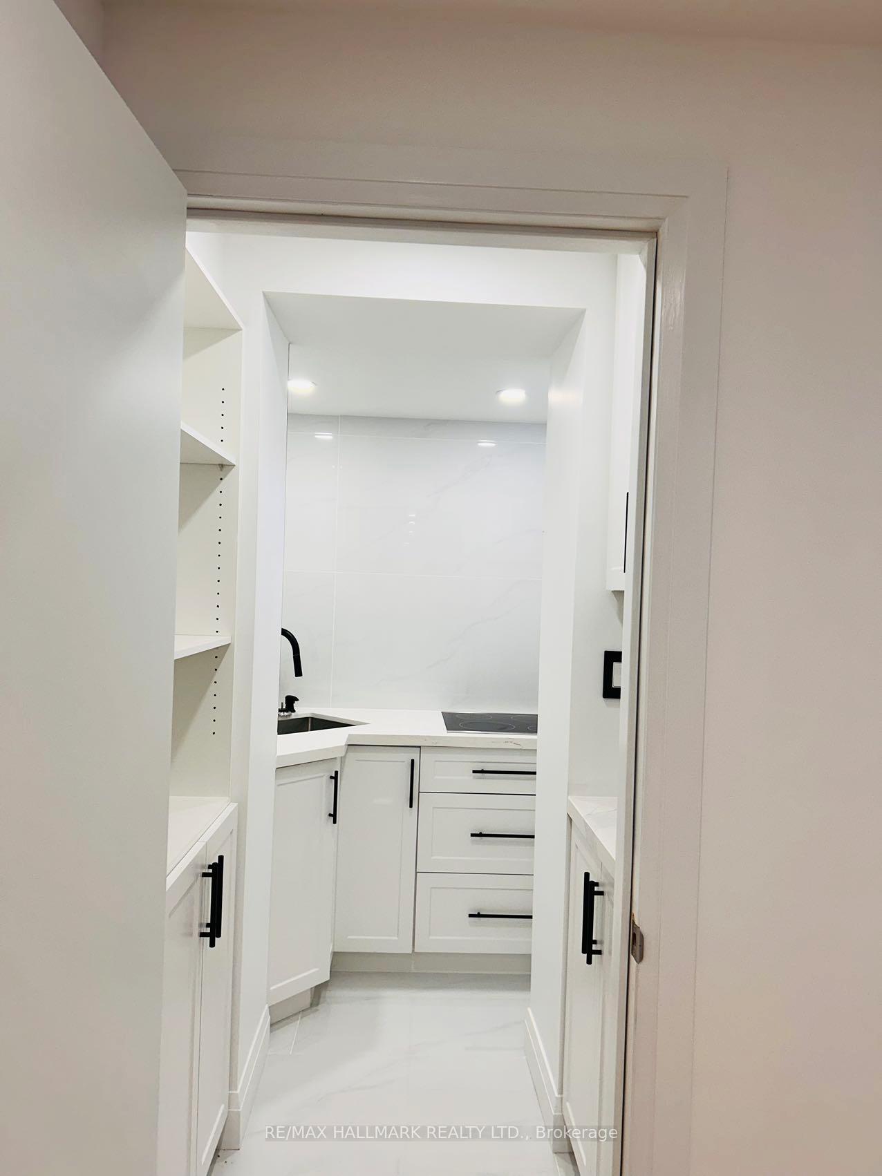 Photo 8 of Unit BSMT, 3 London Plane Drive, Markham, Berczy — HOMEH