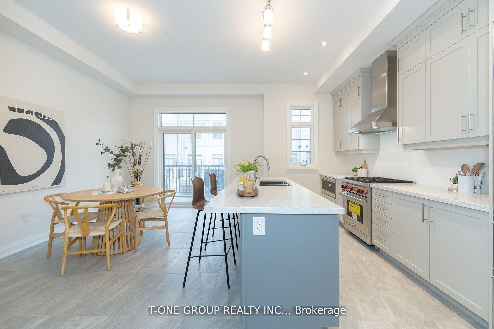 Photo 2 of 3 Bright Terrace Way, Markham, Angus Glen — HOMEH