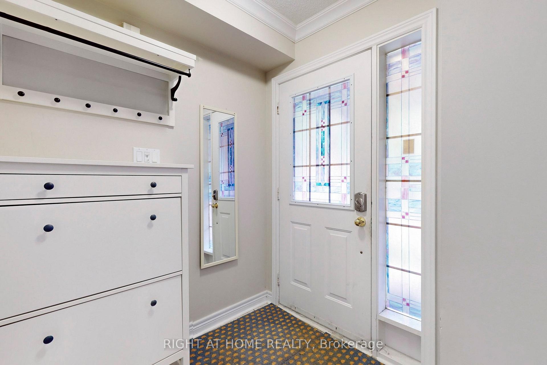 Photo 4 of 204 Everett Street, Markham, Wismer — HOMEH