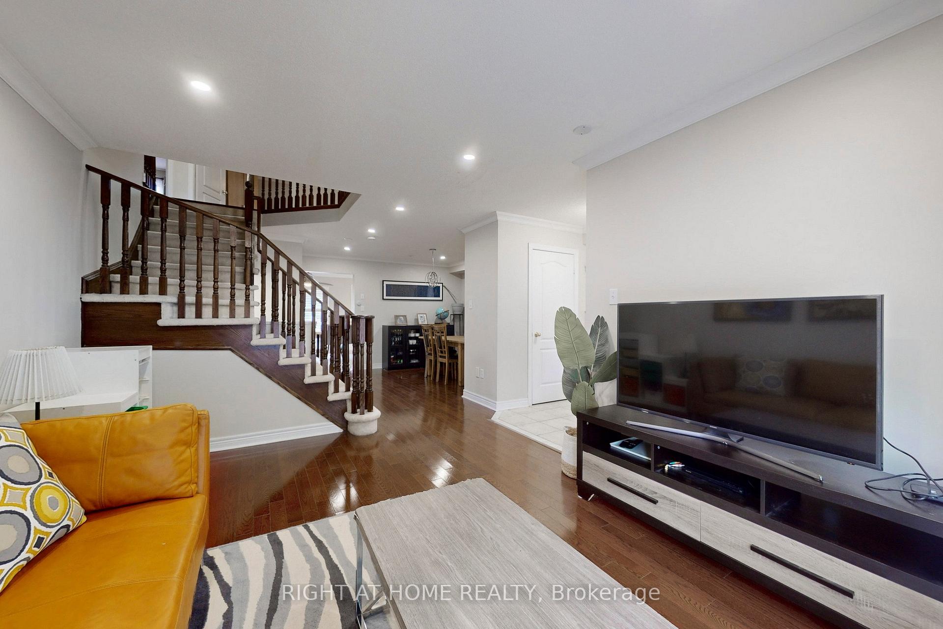 Photo 10 of 204 Everett Street, Markham, Wismer — HOMEH
